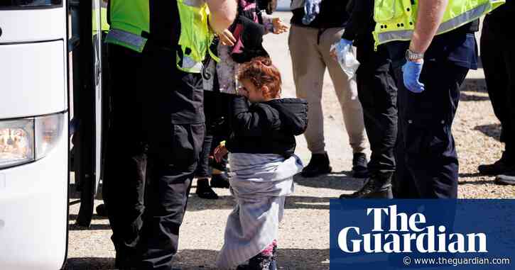 Home Office defies high court by placing 100 asylum-seeker children in hotels