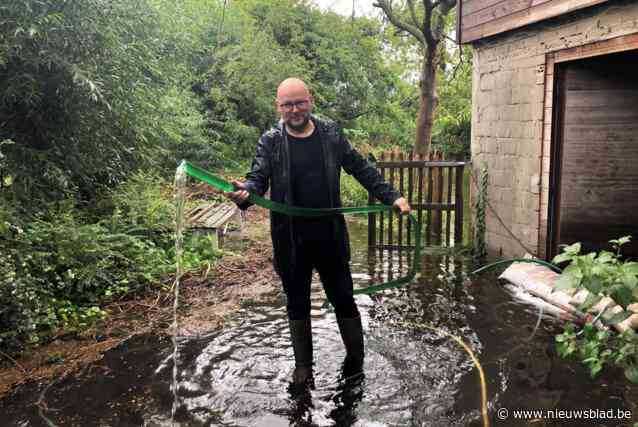 Brandweer heeft handen vol na wateroverlast: “Al 80 oproepen binnengekregen”