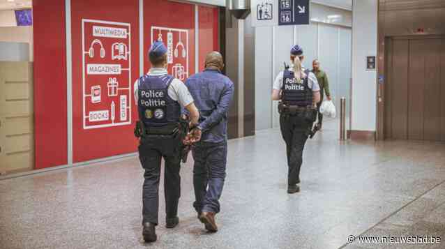 28 personen opgepakt bij extra controles in station Brussel Zuid
