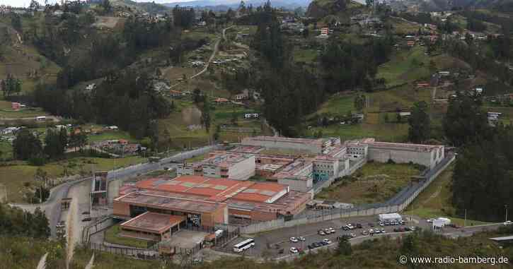 Ecuador: Häftlinge halten Dutzende Beamte fest