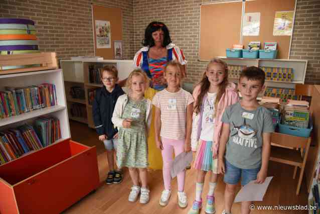Basisschool zet met nieuwe schoolbib jaarthema ‘Boeken vol magie’ in de kijker