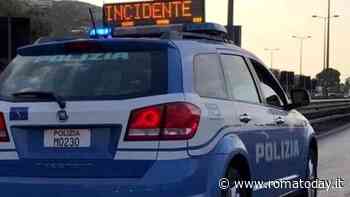 Incidente sul raccordo anulare: scontro tra due auto, morta una donna