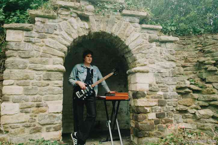 Temples guitarist Adam Smith unveils new solo project Foxette Moxy