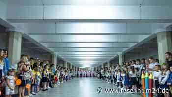 Bunker und Wehrkunde - Schulbeginn in Ukraine und Russland