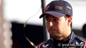 Italian Grand Prix: Carlos Sainz fastest in second practice as Sergio Perez crashes