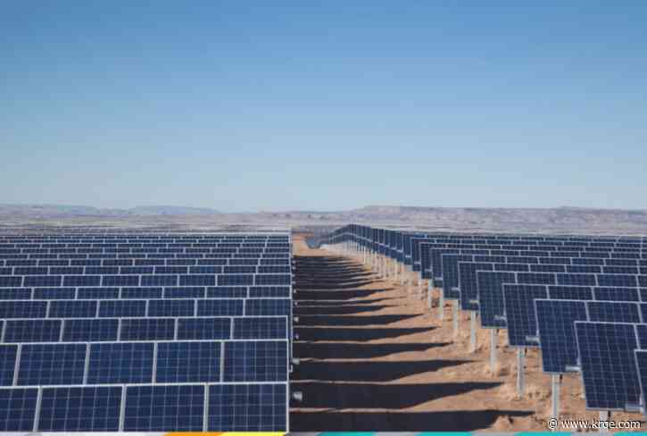 New Grants solar project being built on decommissioned coal plant site