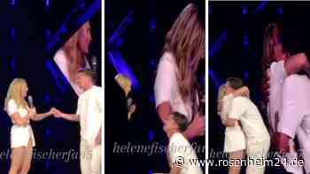 Helene Fischer überrascht mit Reaktion, als Fan auf die Knie geht