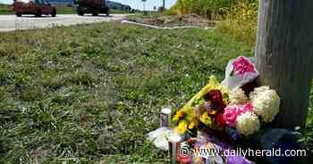 Authorities identify 2 South Elgin High students killed in crash