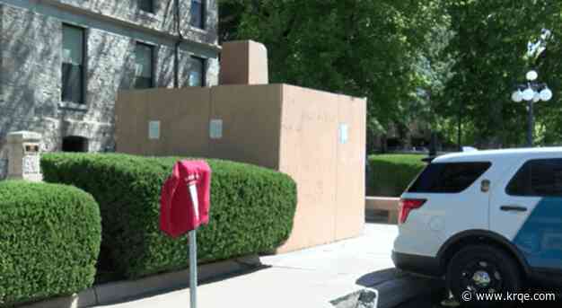 Kit Carson obelisk in Santa Fe vandalized