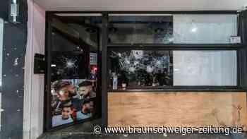 Schwere Ausschreitungen gegen Migranten in Zypern