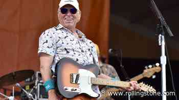 Watch Jimmy Buffett Cover ‘Southern Cross’ at His Final Concert