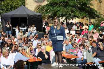 Wandelbar füllt den Kirchplatz Steinhagen