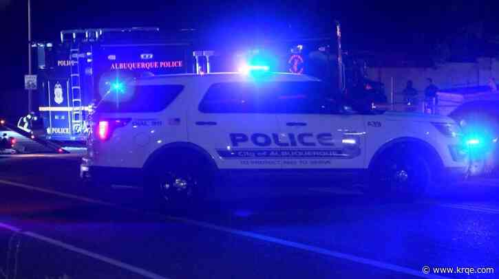 Albuquerque Police investigate shooting death at Vista Grande Apartments