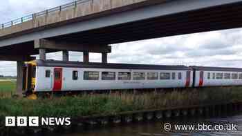 Passengers warned of weekend rail disruption