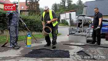 Wie ein Dorf im Saale-Holzland-Kreis seine Straßen selbst repariert