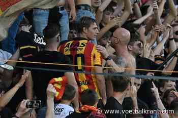 KV Mechelen-supporters gaan uit hun dak voor nieuwe publiekslieveling: speler en coach Defour zijn hierover glashelder