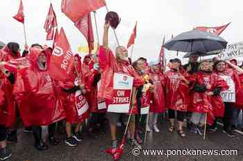 Almost half of Canadians say workers’ right to strike outweighs economic hit: report