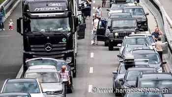 Erneut zehn Kilometer Stau vor dem Gotthard-Nordportal