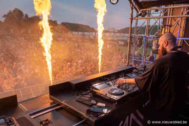 Uitverkocht Vaag Outdoor, het laatste Antwerpse festival van 2023, lokt feestvierders uit heel Europa. “Wij willen bwam bwam bwam en geen boenke boenke boenk”