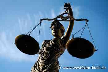 Bad Oeynhausen: 23-Jähriger springt gegen Tür eines Streifenwagens