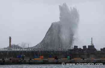 Le puissant typhon Haikui s'abat sur Taïwan