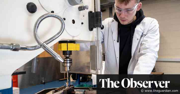 Engineering firms lose out to fintech and IT in recruitment war