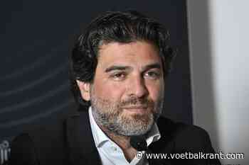 Mehdi Bayat komt met opvallende speech op het veld, en steekt spelers hart onder de riem: "We zijn fier op jullie"