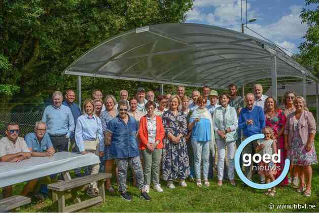 Vernieuwde petanquebaan in Hovenstraat feestelijk ingehuldigd