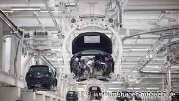 Volkswagen ordnet nach Flut in Slowenien Kurzarbeit in Wolfsburg und Kürzungen in Emden an