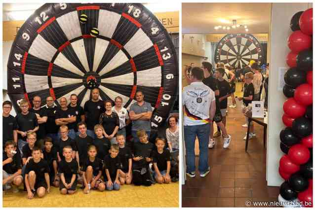 Startdag dartvereniging voor kinderen blijkt schot in de roos: “Geschrokken van het succes”