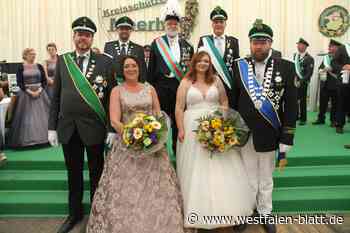 Feier-Finale beim Kreisschützenfest in Marsberg-Meerhof