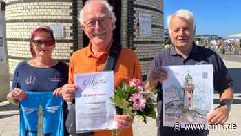 60.000. Gast auf dem Warnemünder Leuchtturm begrüßt
