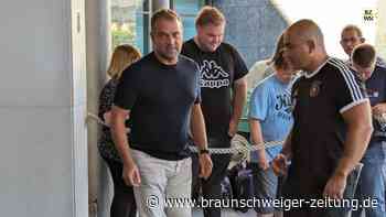 DFB-Team in Wolfsburg: Zeit für die Zeitenwende