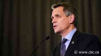 Ottawa mayor aims to boost resources to fight gun crime after shooting that killed 2 from Toronto