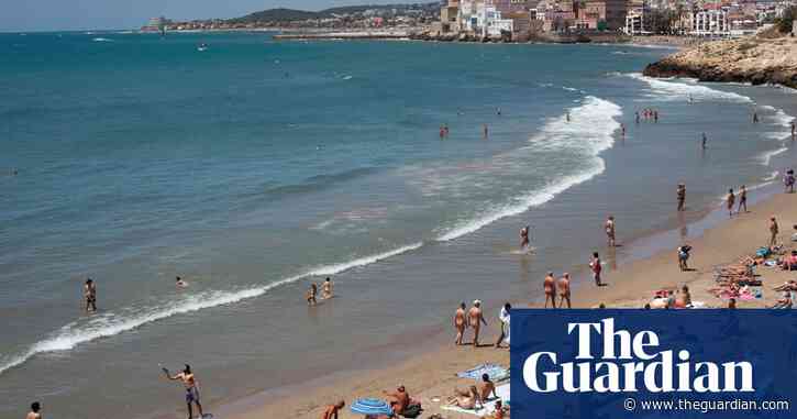 Retailers look on sunny side as holidaymakers splash out