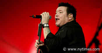 Steve Harwell, Voice of the Band Smash Mouth, Is Dead at 56