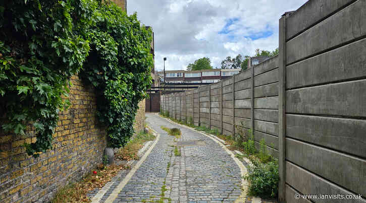 London’s Alleys: Helen’s Place, E2