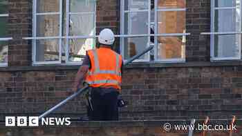 Schools struggle over RAAC crumbling concrete measures