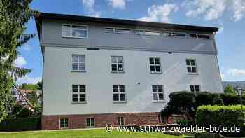 Wird frühere Schule zum Rathaus?: Warten auf   Präsentation des „Komplettpakets“