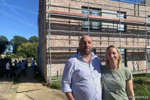 Zorgkoppel Wim en Veronique trekken in bij tien mensen met een beperking: “Onze kinderen hebben al een boekje vol ideeën”