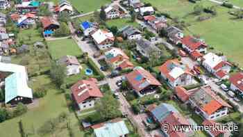 „Ein schreckliches Bild“: Benediktbeuern will zerstörte Dächer bis Ende Oktober „winterfest“ bekommen