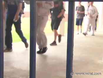 City Council advances curfew for children under 17 in Fayetteville