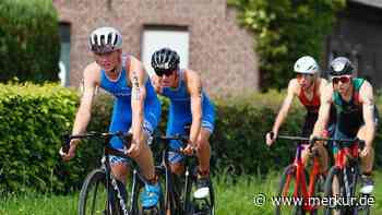 Weilheimer Triathlon-Youngster holt Team-Gold und bekommt ein Extra-Lob vom Stützpunkt-Trainer