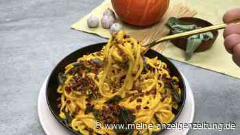 Schnelle Spaghetti mit cremiger Kürbis-Carbonara sind einfach perfekt für alle Pasta-Lover