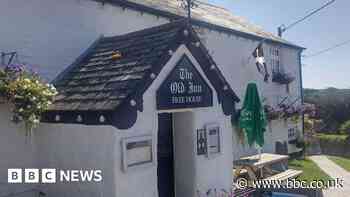 South West hospitality bookings drop 20% on 2019 figures