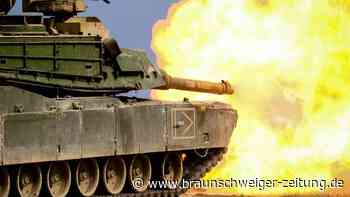 "Vorschlaghammer"-Panzer auf dem Weg in die Ukraine