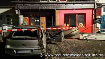 Auto brennt in Ehmen – Imbiss-Besitzer schwer verletzt