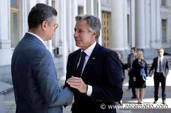 Guerre en Ukraine en direct: au moins 16 morts après une frappe russe, visite surprise de Blinken à Kiev