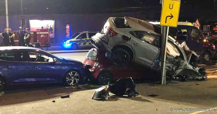 Massenunfall: Ermittlungen auch wegen versuchten Totschlags