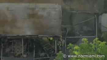 Pembroke Pines house fire breaks out on back patio while residents weren't home